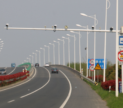 道路监控立杆