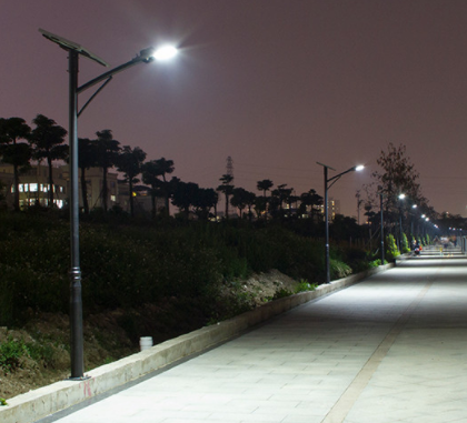 太阳能LED道路灯