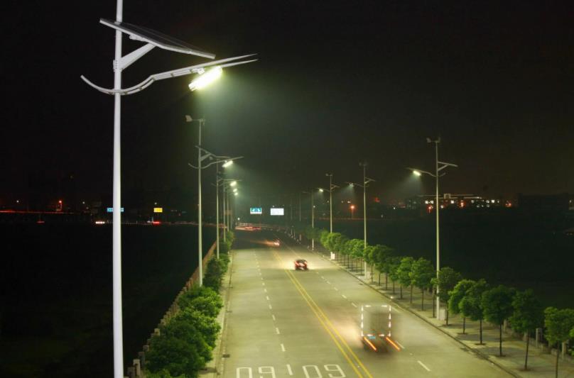 河南太阳能路灯